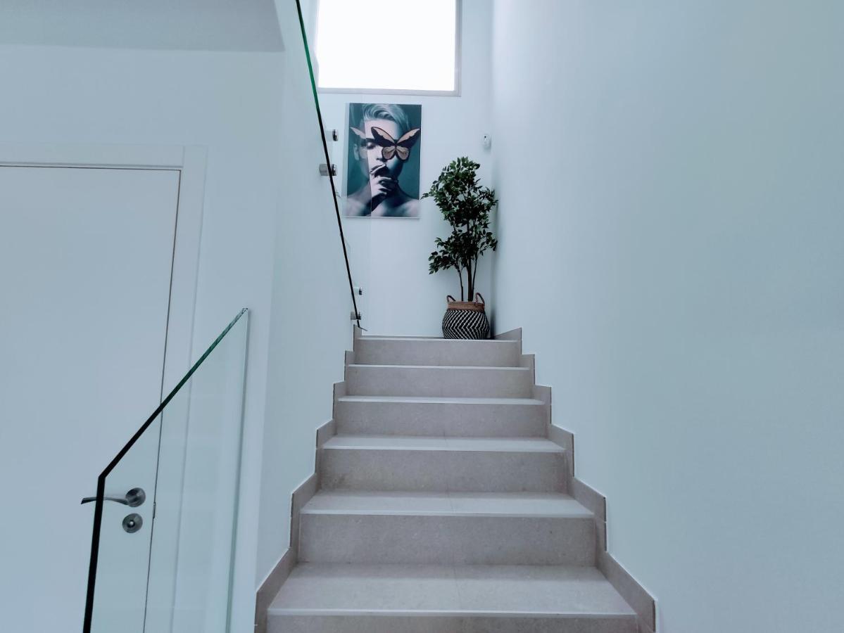 אדחה Elegante Y Moderna Villa Miami מראה חיצוני תמונה