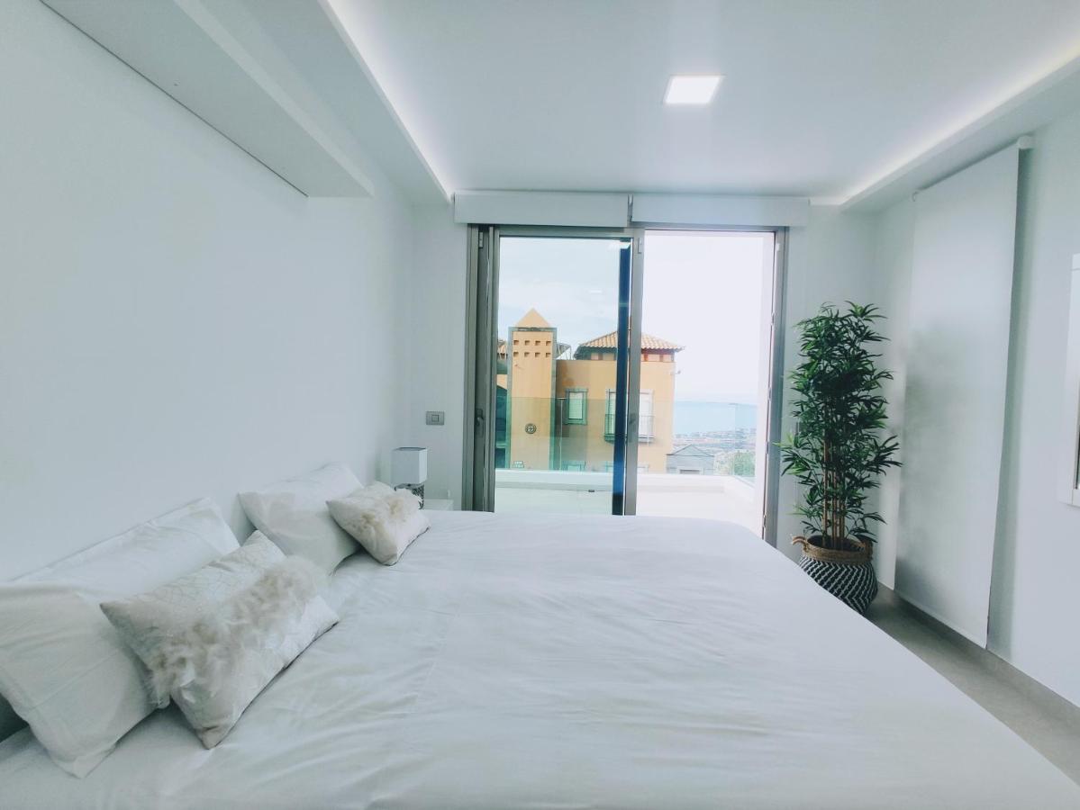 אדחה Elegante Y Moderna Villa Miami מראה חיצוני תמונה
