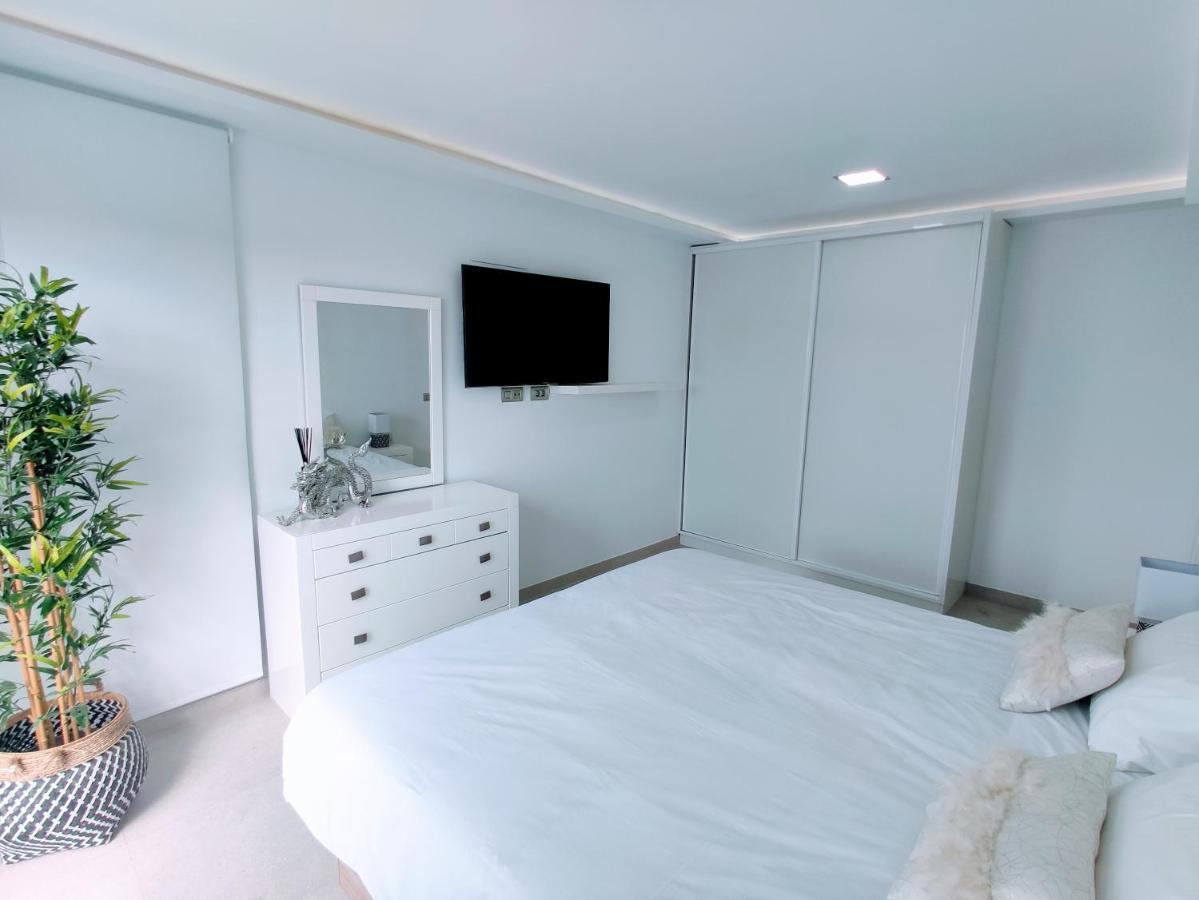 אדחה Elegante Y Moderna Villa Miami מראה חיצוני תמונה