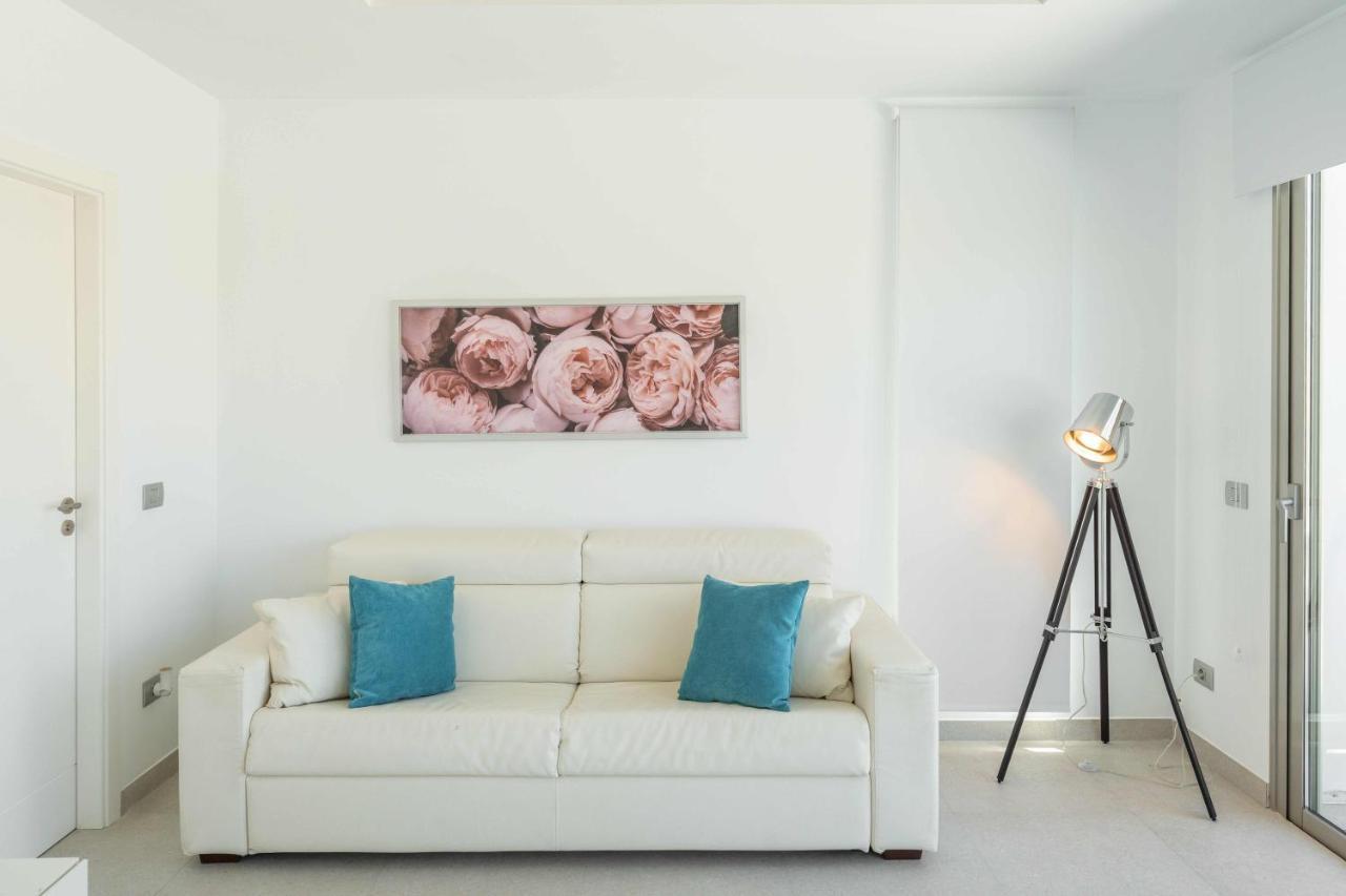 אדחה Elegante Y Moderna Villa Miami מראה חיצוני תמונה
