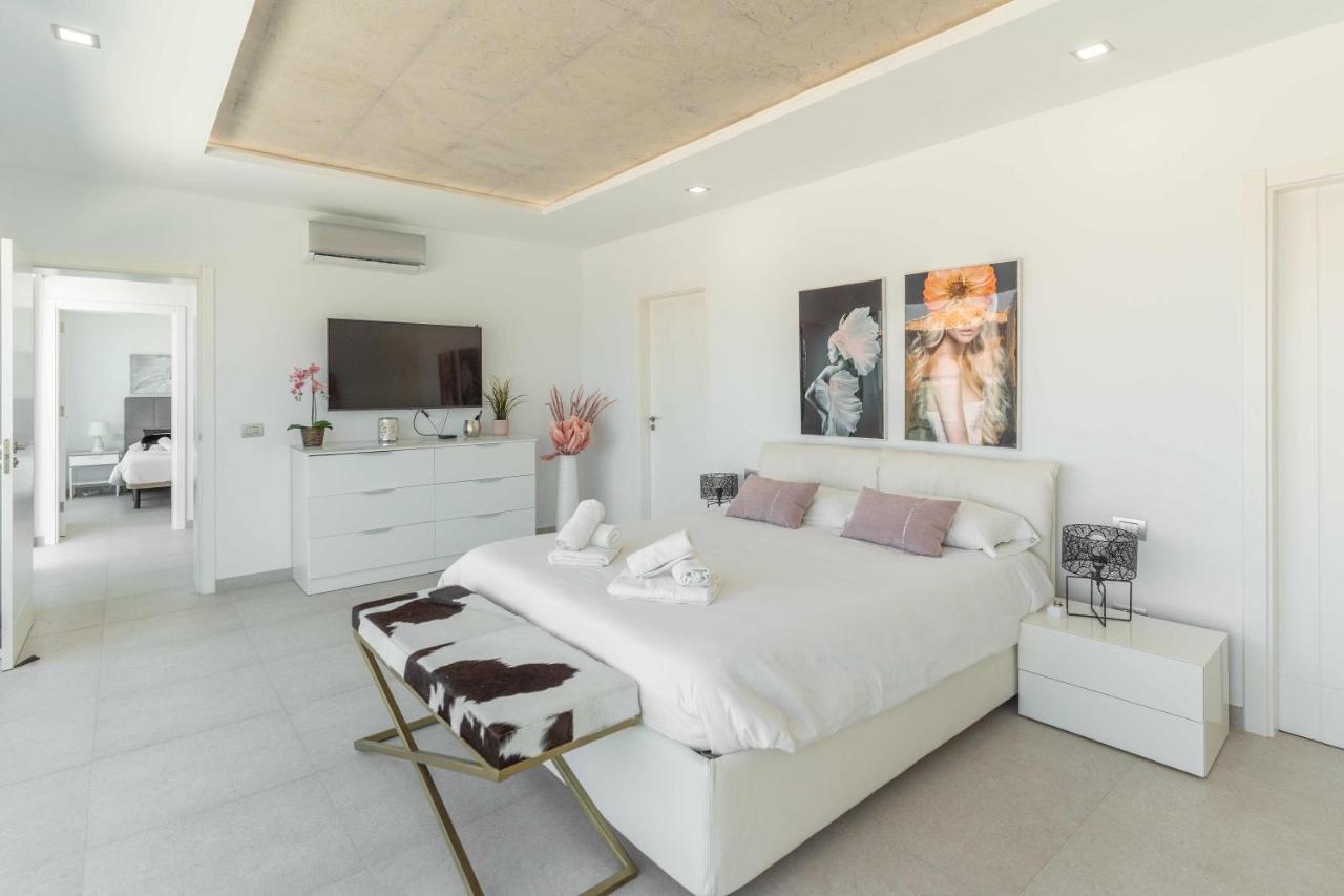 אדחה Elegante Y Moderna Villa Miami מראה חיצוני תמונה