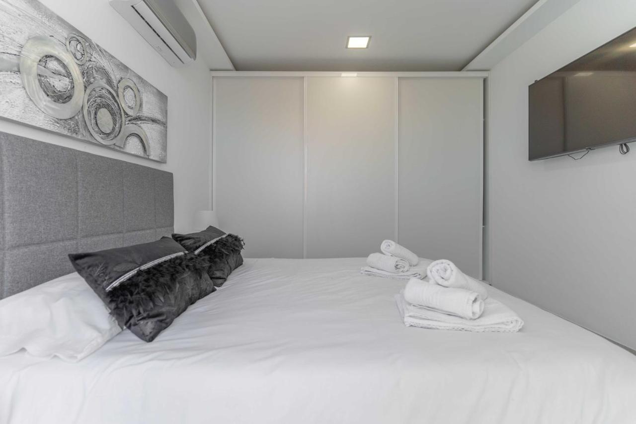 אדחה Elegante Y Moderna Villa Miami מראה חיצוני תמונה