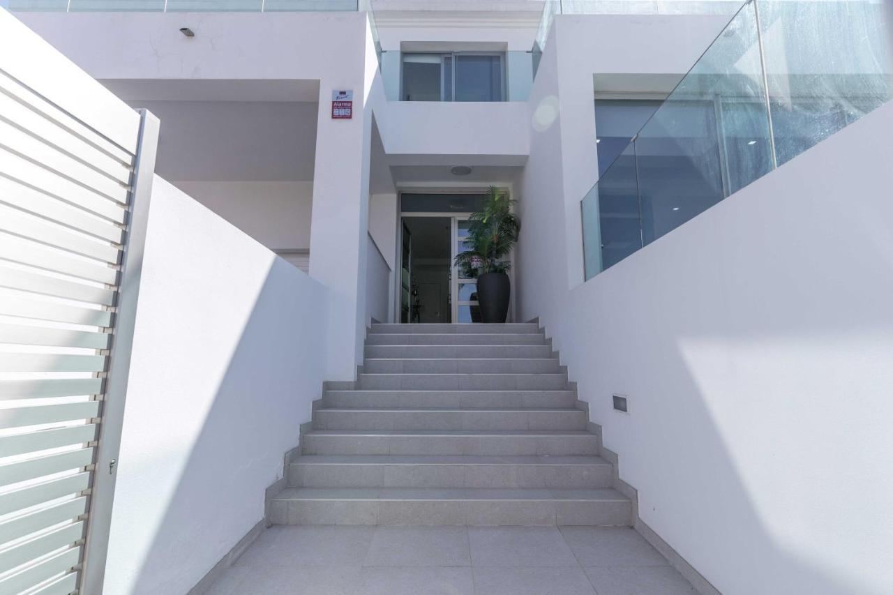 אדחה Elegante Y Moderna Villa Miami מראה חיצוני תמונה