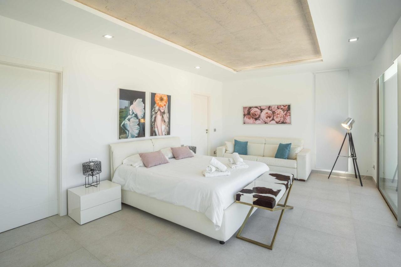 אדחה Elegante Y Moderna Villa Miami מראה חיצוני תמונה